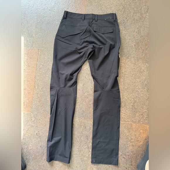 Fjallraven Abisko trekking pants, size EU38/US29 - Picture 4 of 5